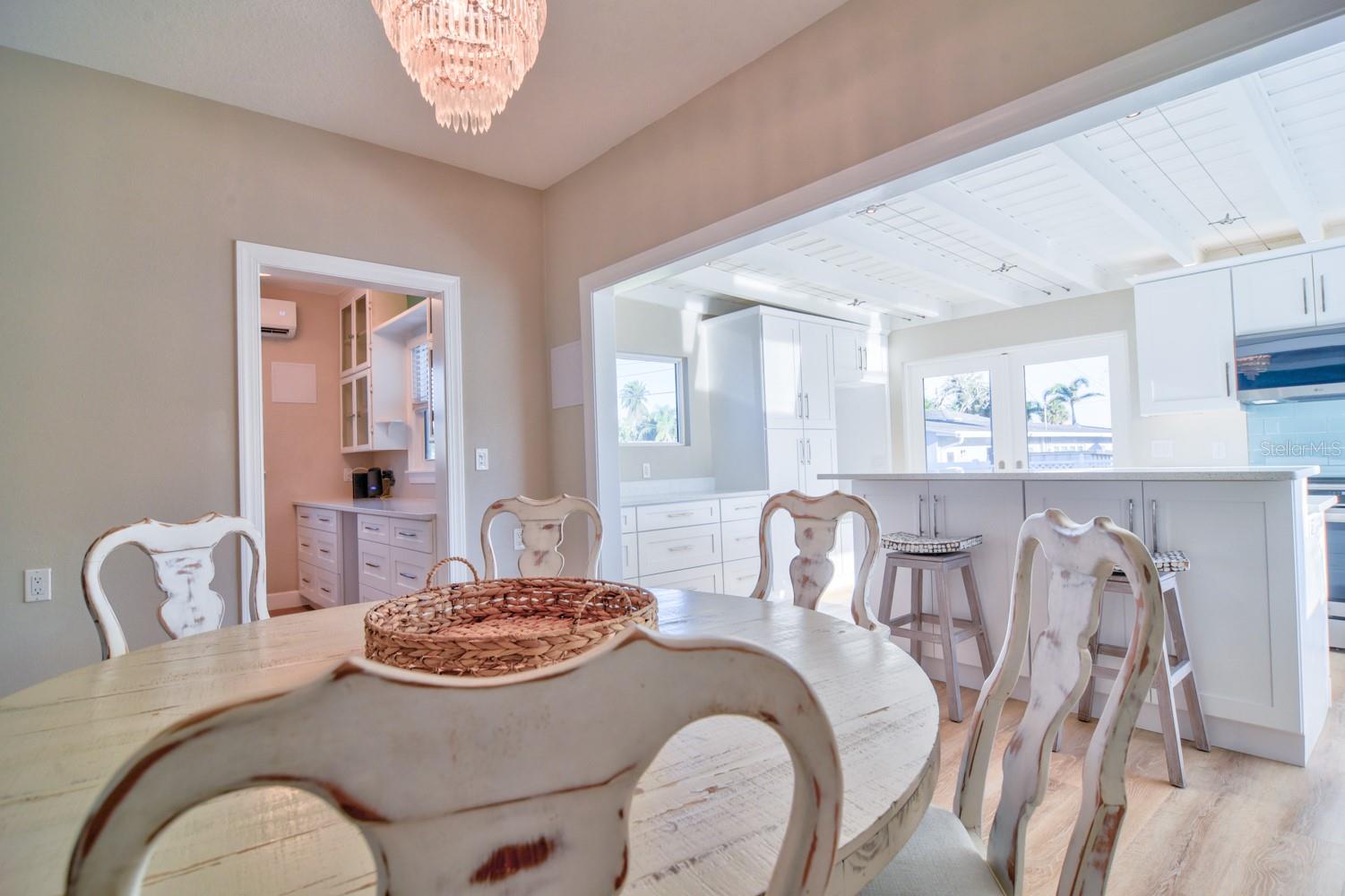 15565 GULF BLVD, REDINGTON BEACH, FL, 33708