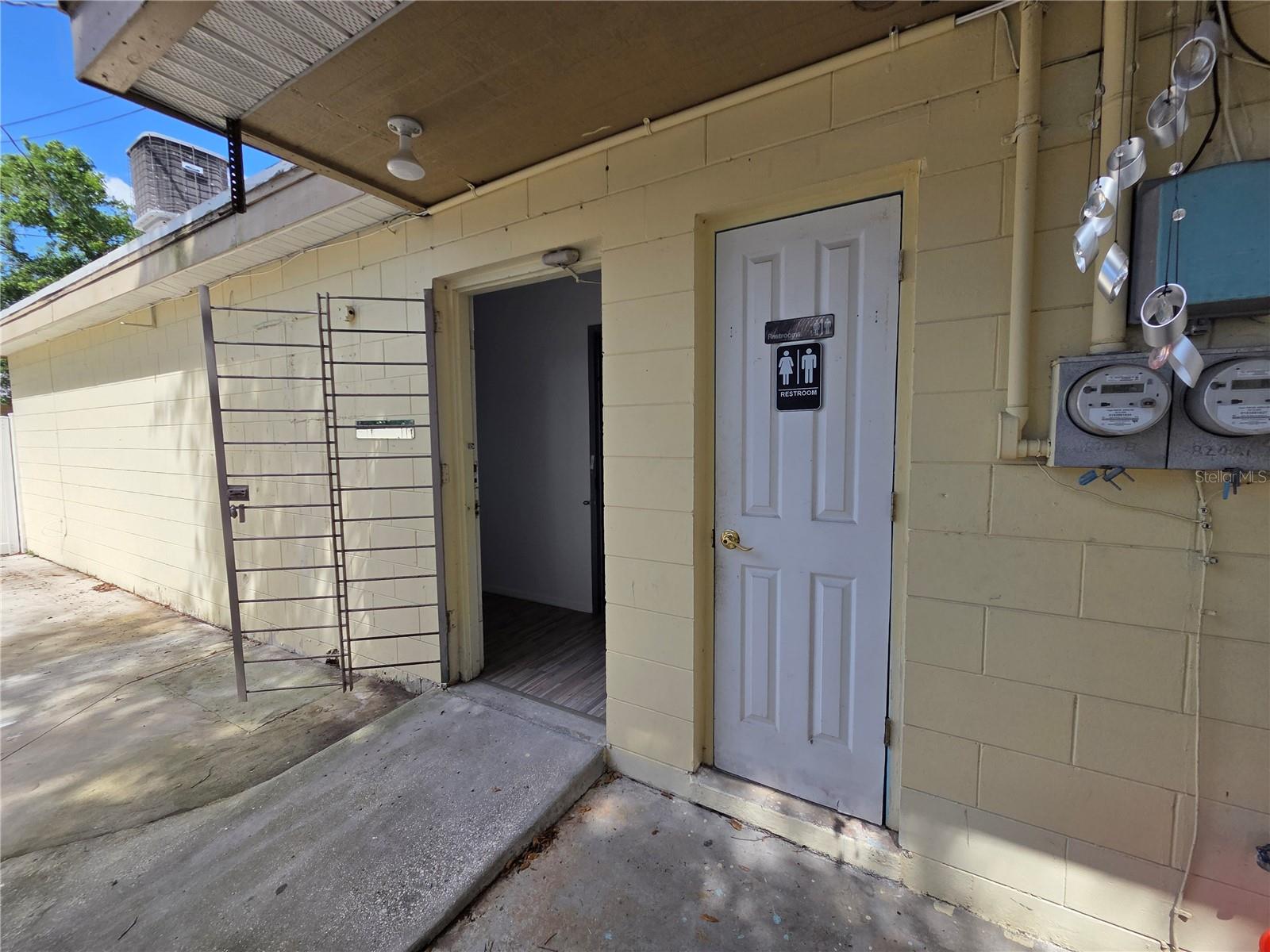 820 N MAIN ST, KISSIMMEE, FL, 34744