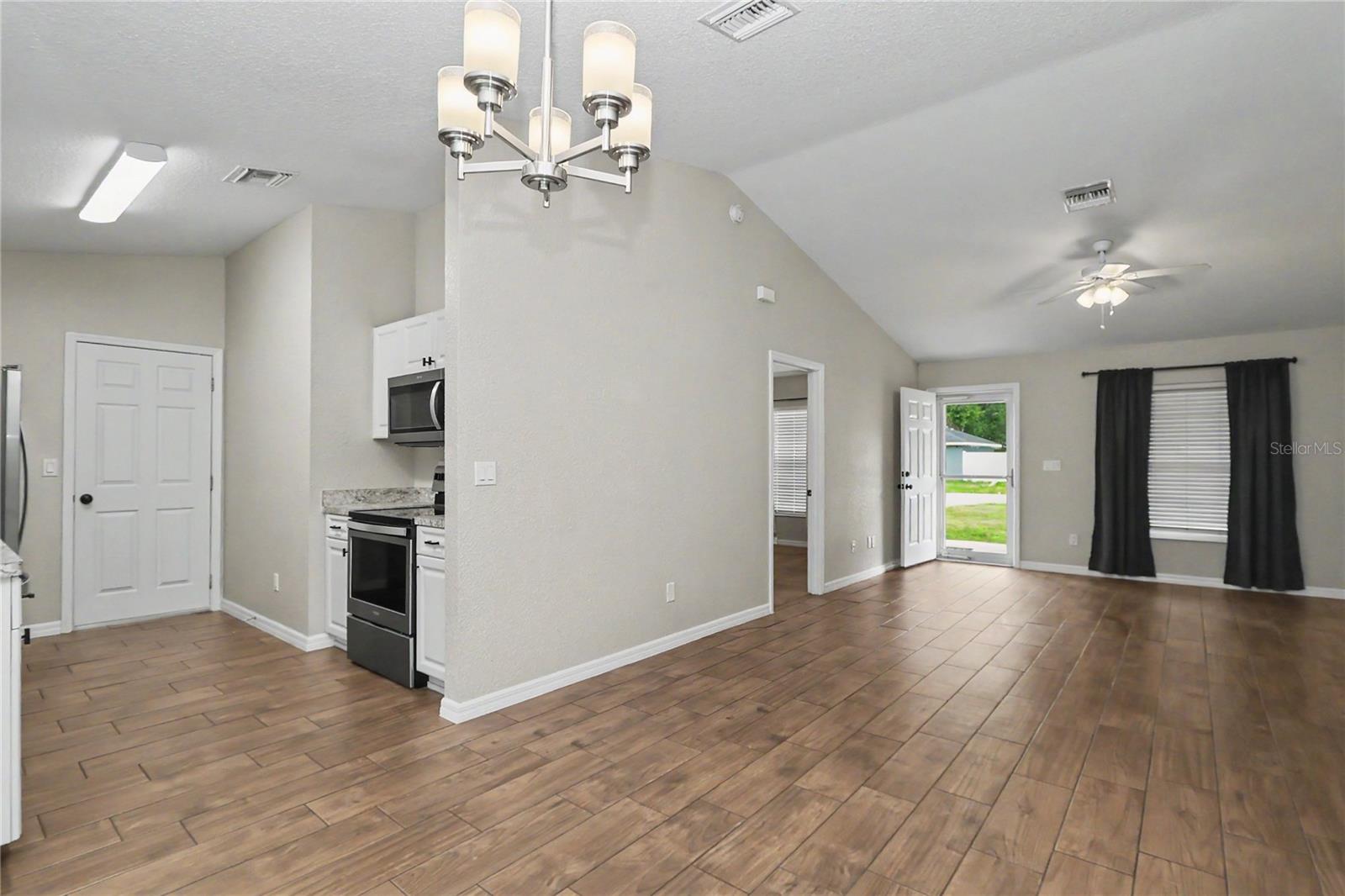 6512 NW 11 AVE, OCALA, FL, 34475