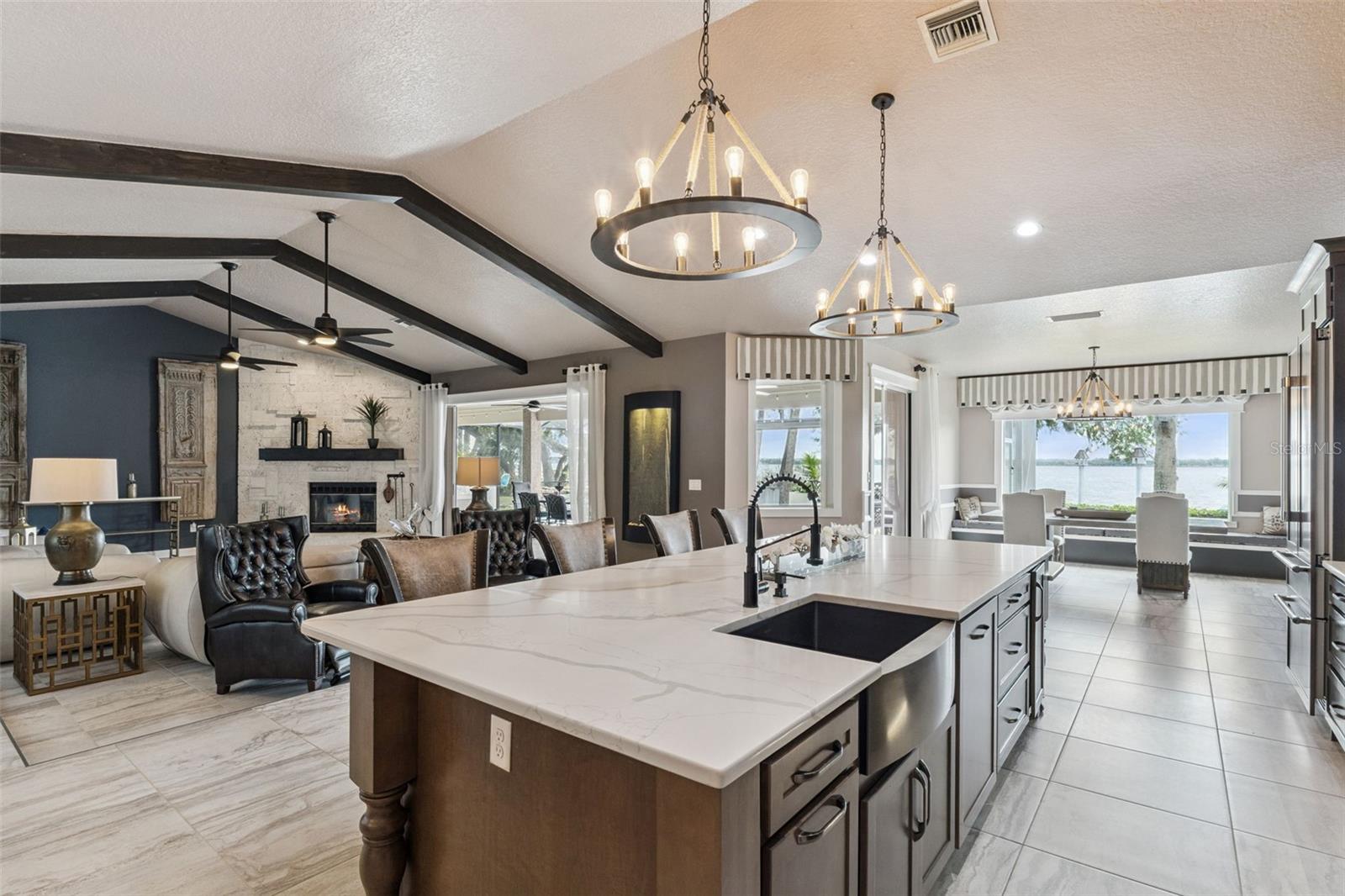 29650 SQUIRREL POINT RD, TAVARES, FL, 32778