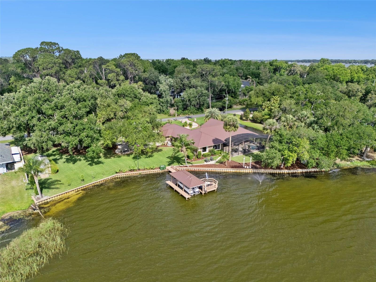 29650 SQUIRREL POINT RD, TAVARES, FL, 32778