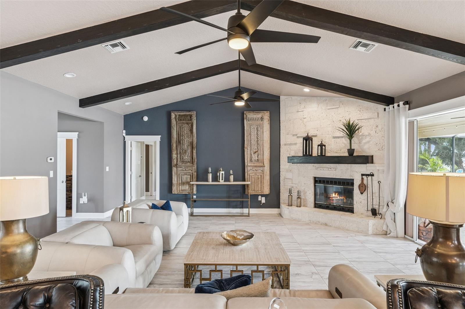 29650 SQUIRREL POINT RD, TAVARES, FL, 32778