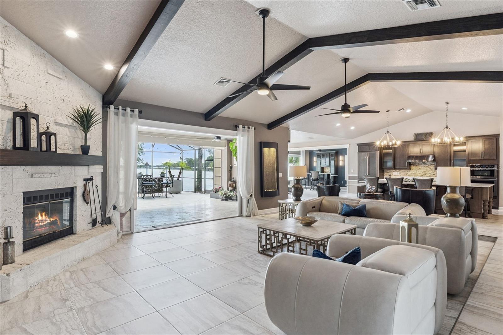 29650 SQUIRREL POINT RD, TAVARES, FL, 32778