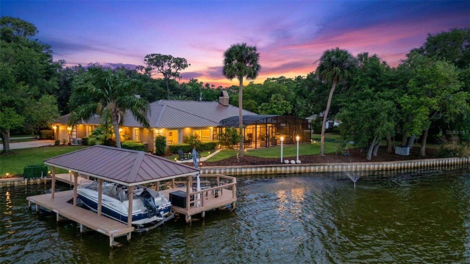 29650 SQUIRREL POINT RD, TAVARES, FL, 32778