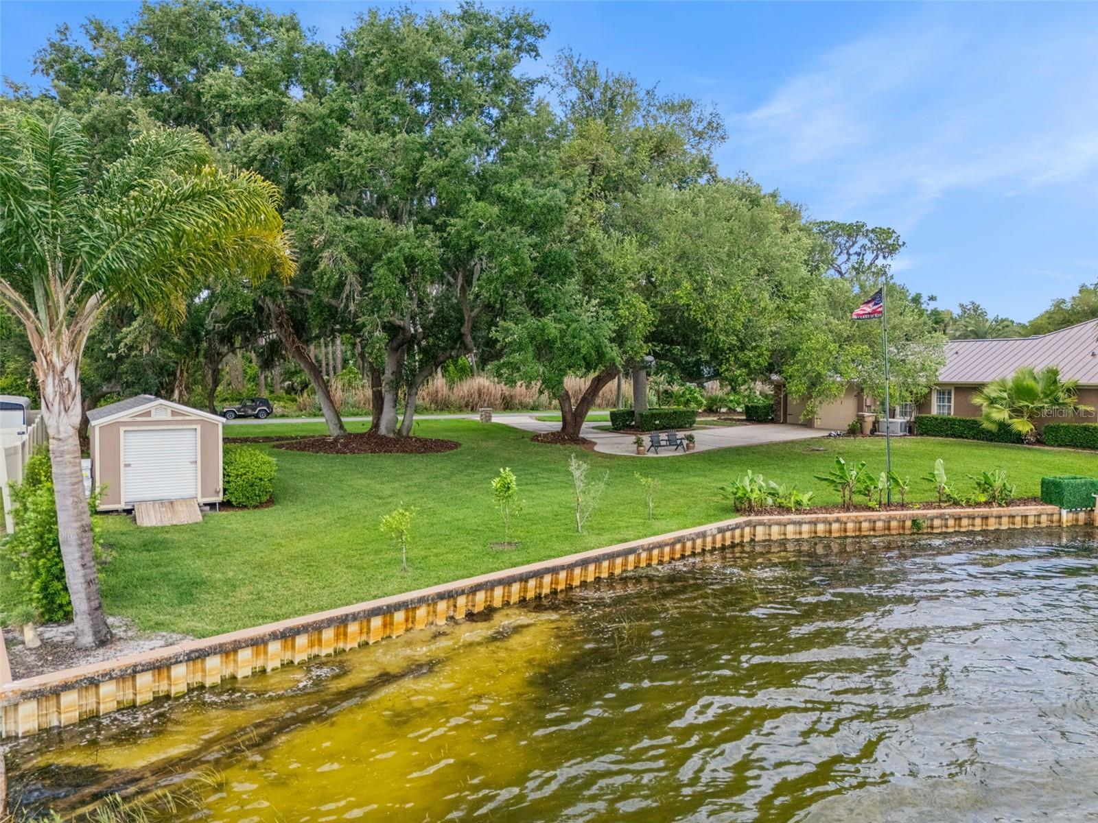 29650 SQUIRREL POINT RD, TAVARES, FL, 32778