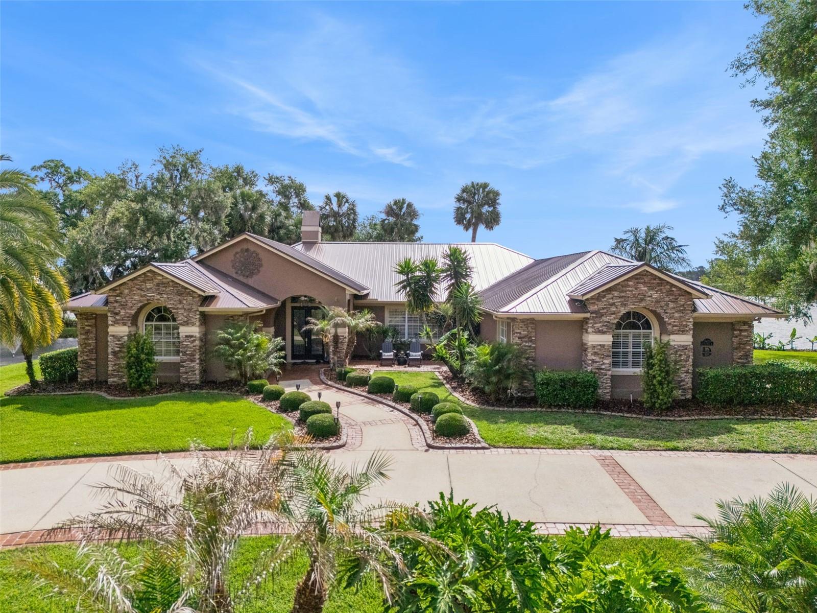 29650 SQUIRREL POINT RD, TAVARES, FL, 32778