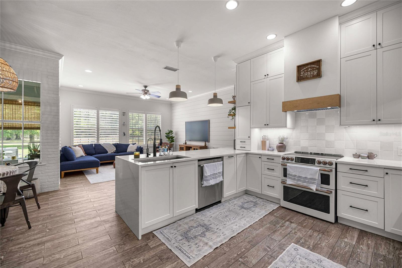 25162 NW 204TH PL, HIGH SPRINGS, FL, 32643