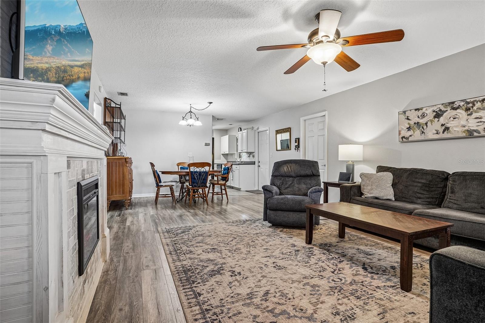 1274 N PALMETTO CIR, EUSTIS, FL, 32726