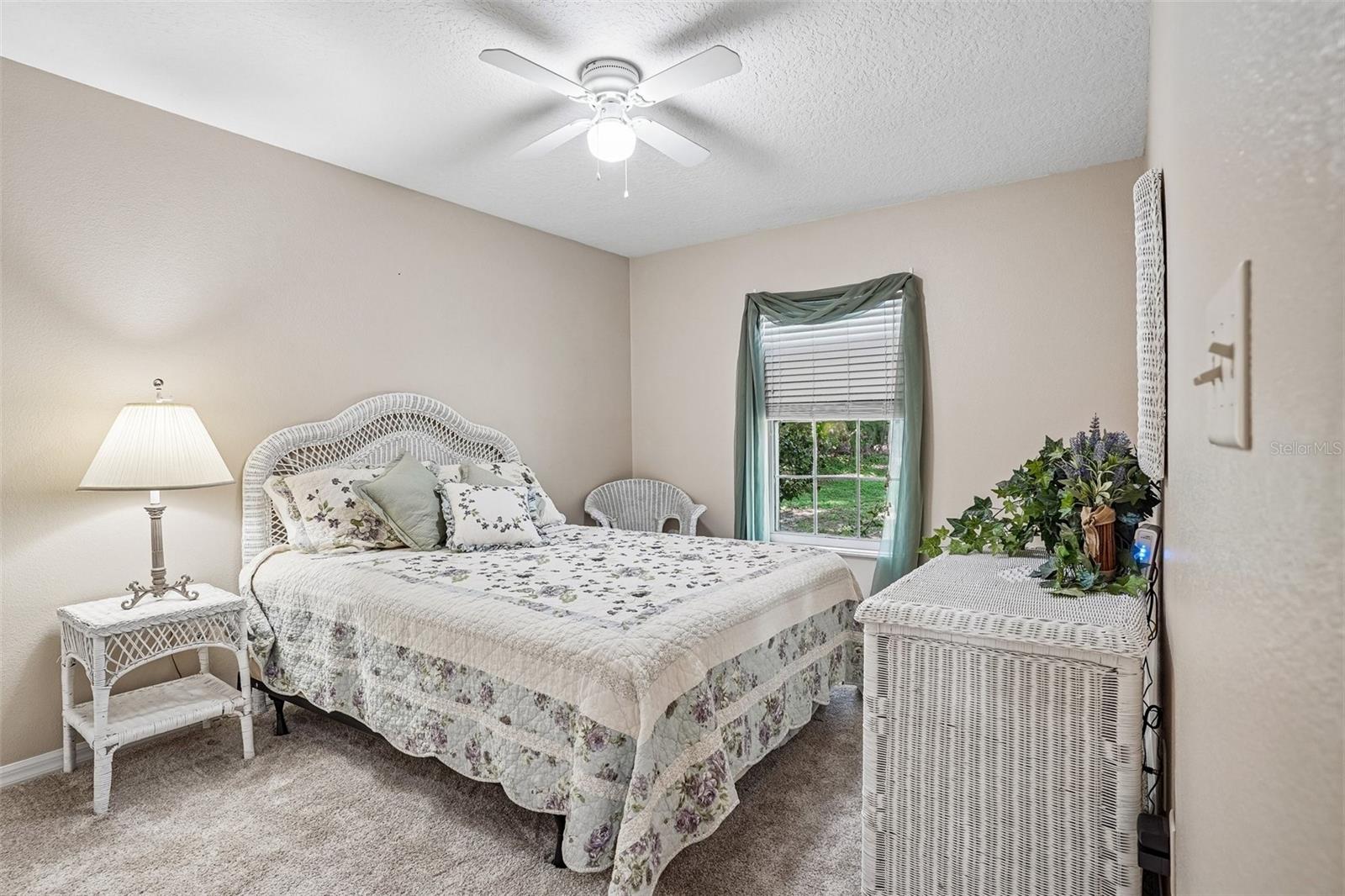 1274 N PALMETTO CIR, EUSTIS, FL, 32726