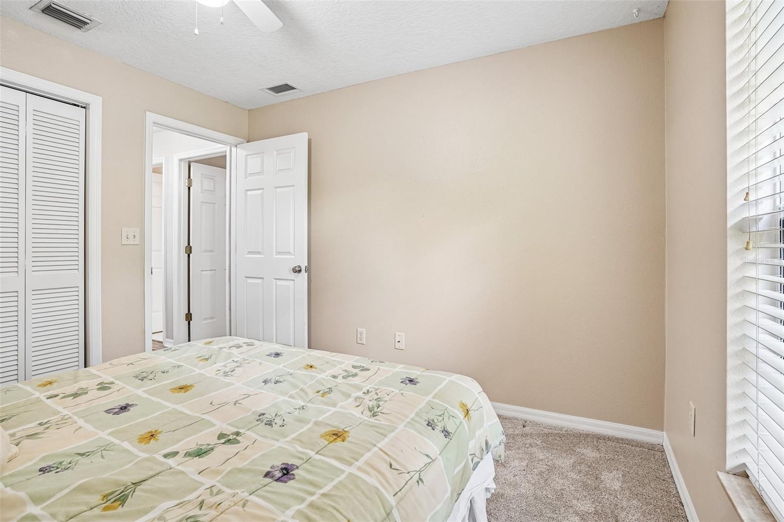 1274 N PALMETTO CIR, EUSTIS, FL, 32726