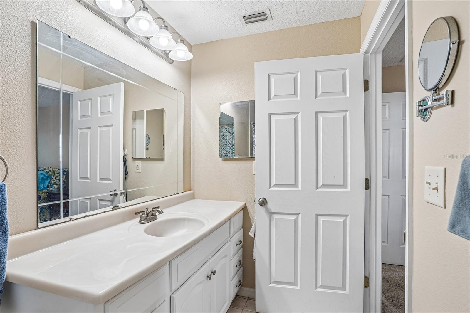 1274 N PALMETTO CIR, EUSTIS, FL, 32726