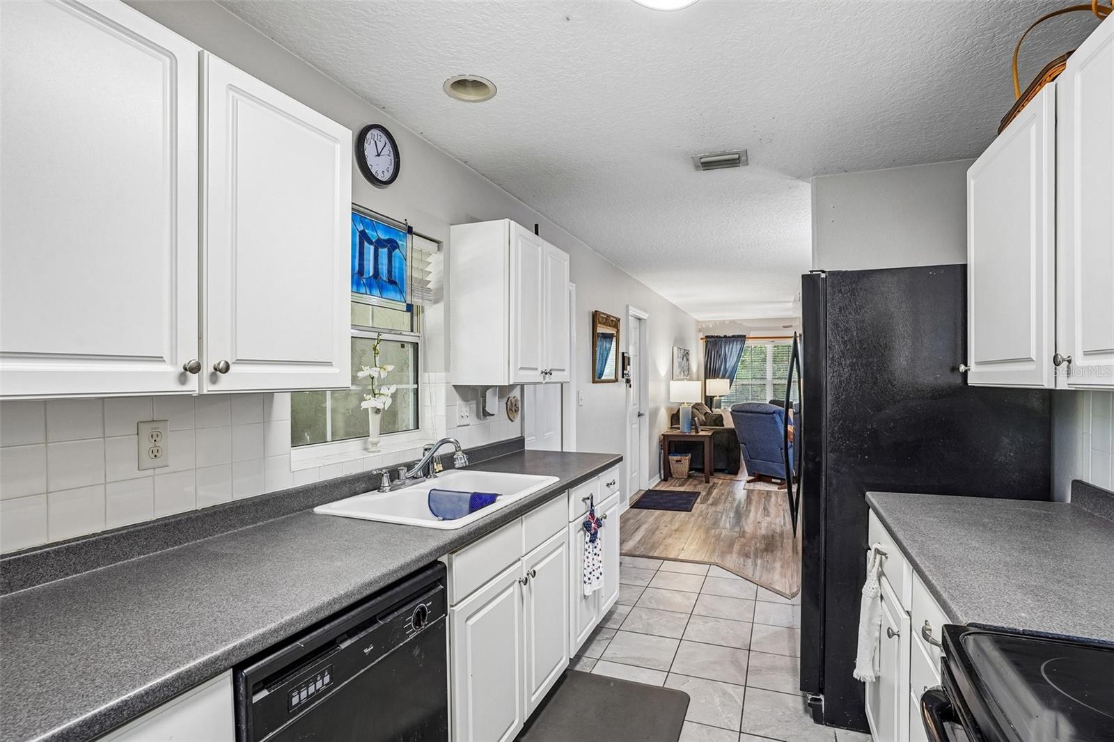 1274 N PALMETTO CIR, EUSTIS, FL, 32726