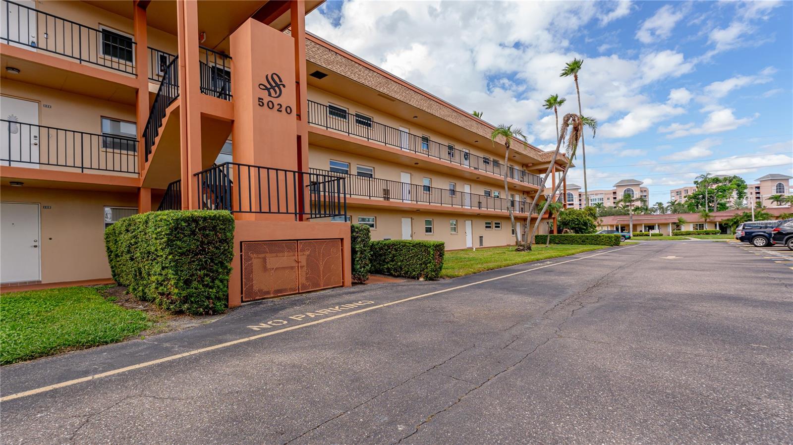 5020 BRITTANY DR S #125, ST PETERSBURG, FL, 33715