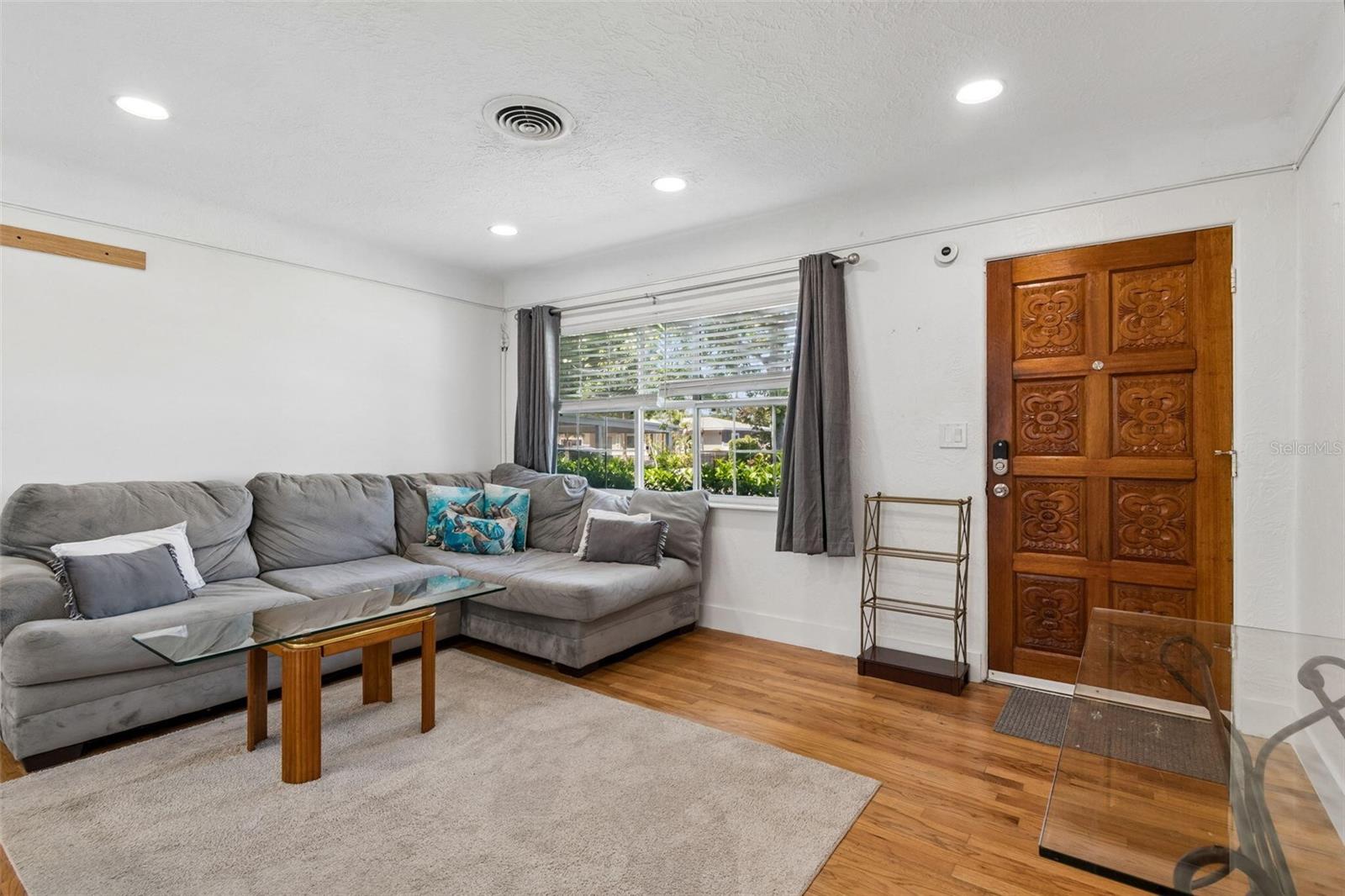 4526 YARDLEY AVE N, ST PETERSBURG, FL, 33713