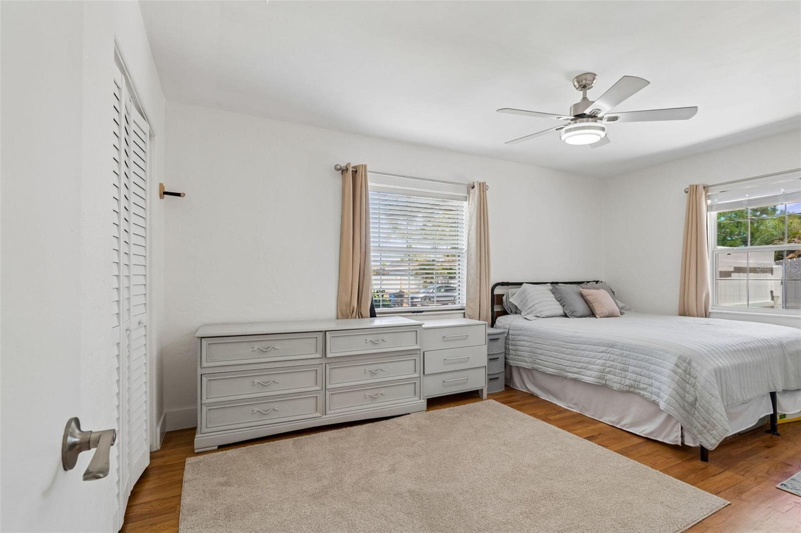 4526 YARDLEY AVE N, ST PETERSBURG, FL, 33713