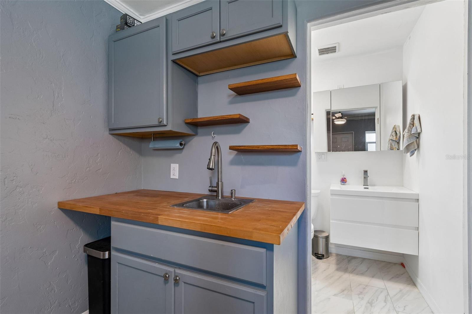 4526 YARDLEY AVE N, ST PETERSBURG, FL, 33713