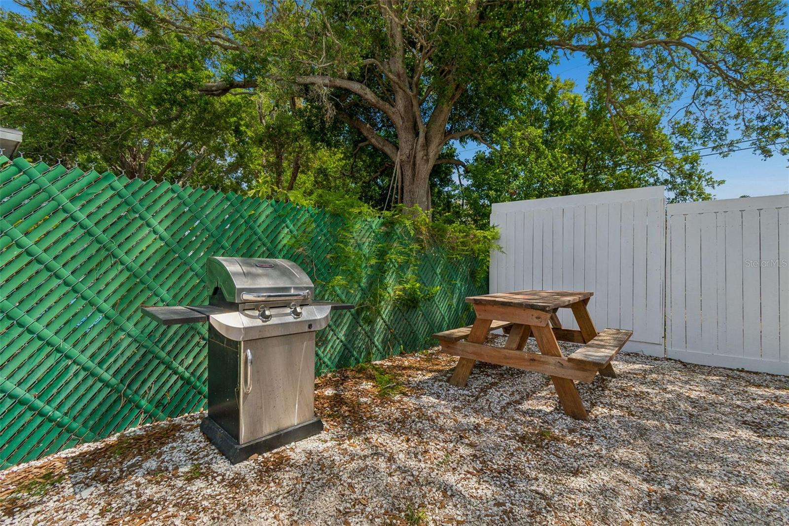 4526 YARDLEY AVE N, ST PETERSBURG, FL, 33713