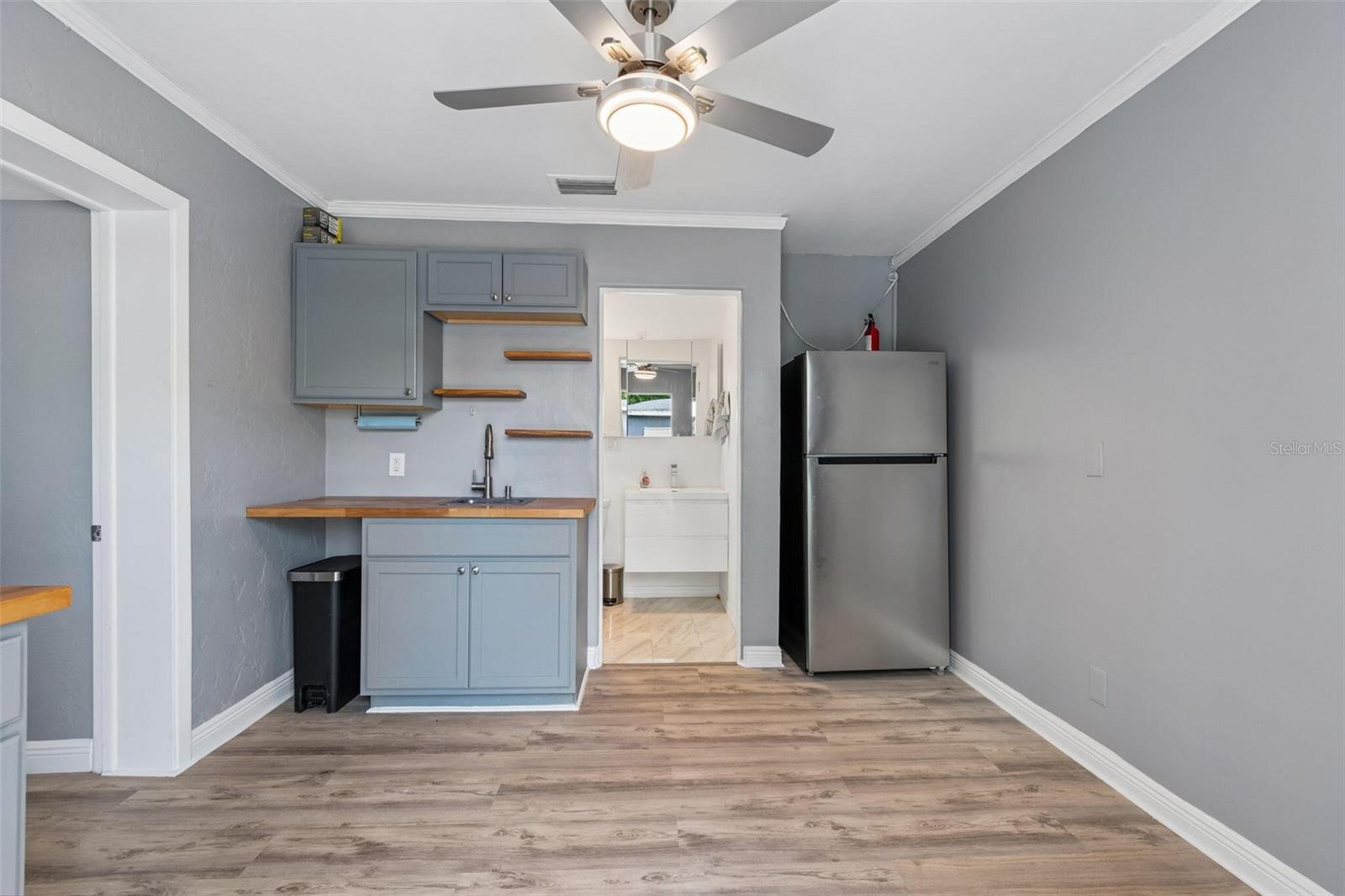 4526 YARDLEY AVE N, ST PETERSBURG, FL, 33713