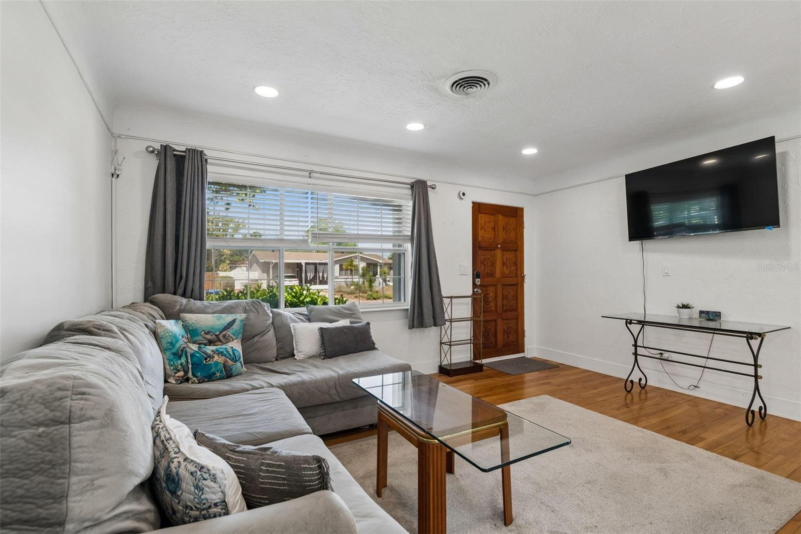 4526 YARDLEY AVE N, ST PETERSBURG, FL, 33713