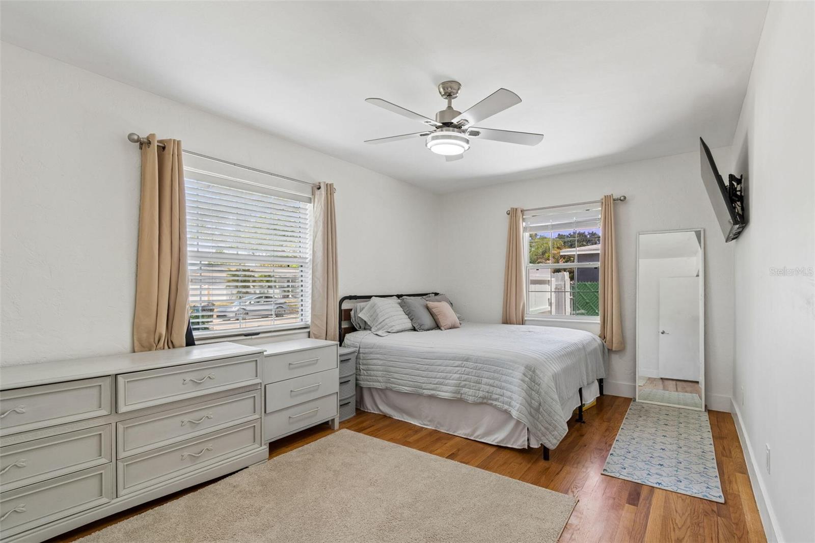 4526 YARDLEY AVE N, ST PETERSBURG, FL, 33713