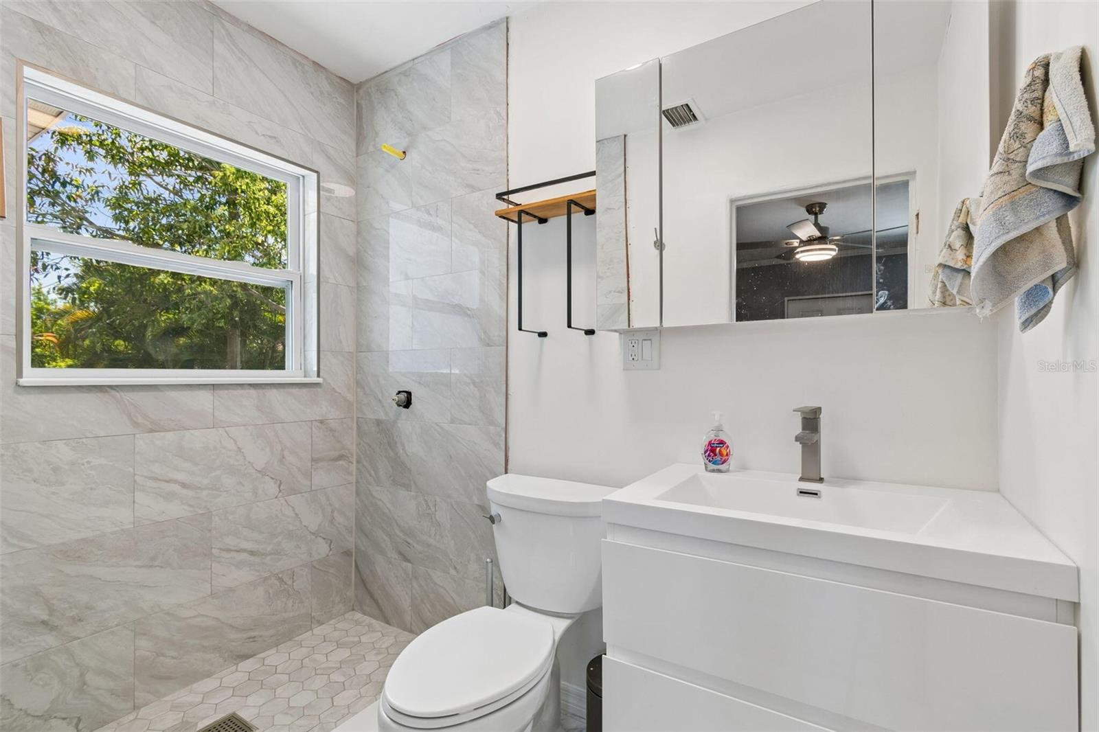 4526 YARDLEY AVE N, ST PETERSBURG, FL, 33713