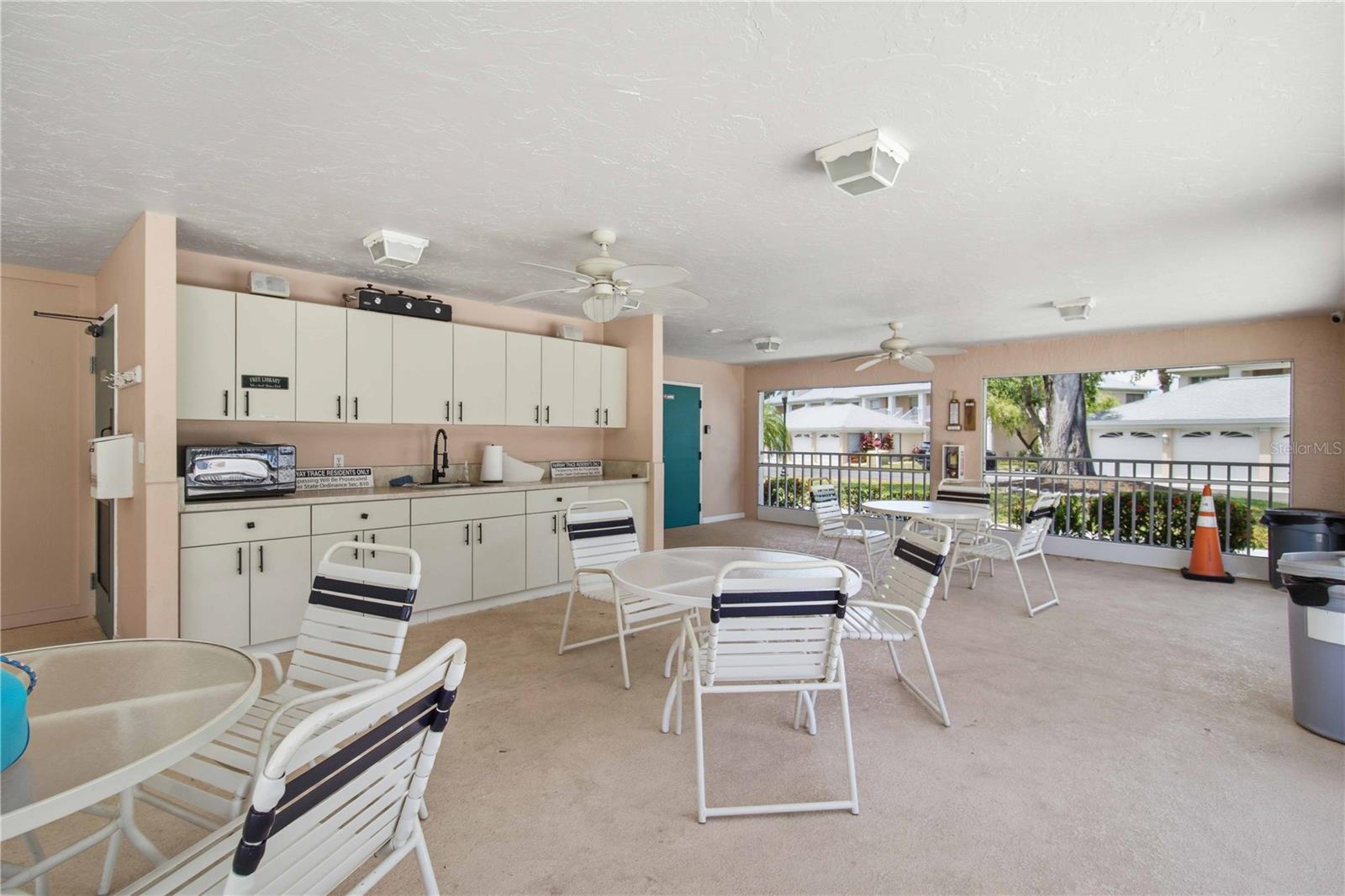 4211 CADDIE DR E #204, BRADENTON, FL, 34203