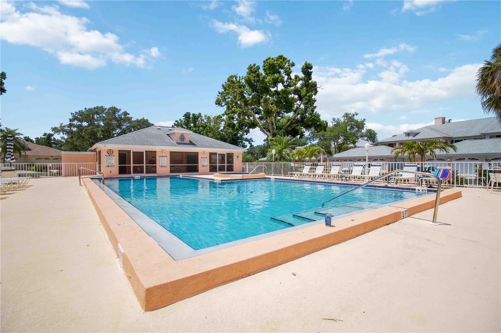 4211 CADDIE DR E #204, BRADENTON, FL, 34203