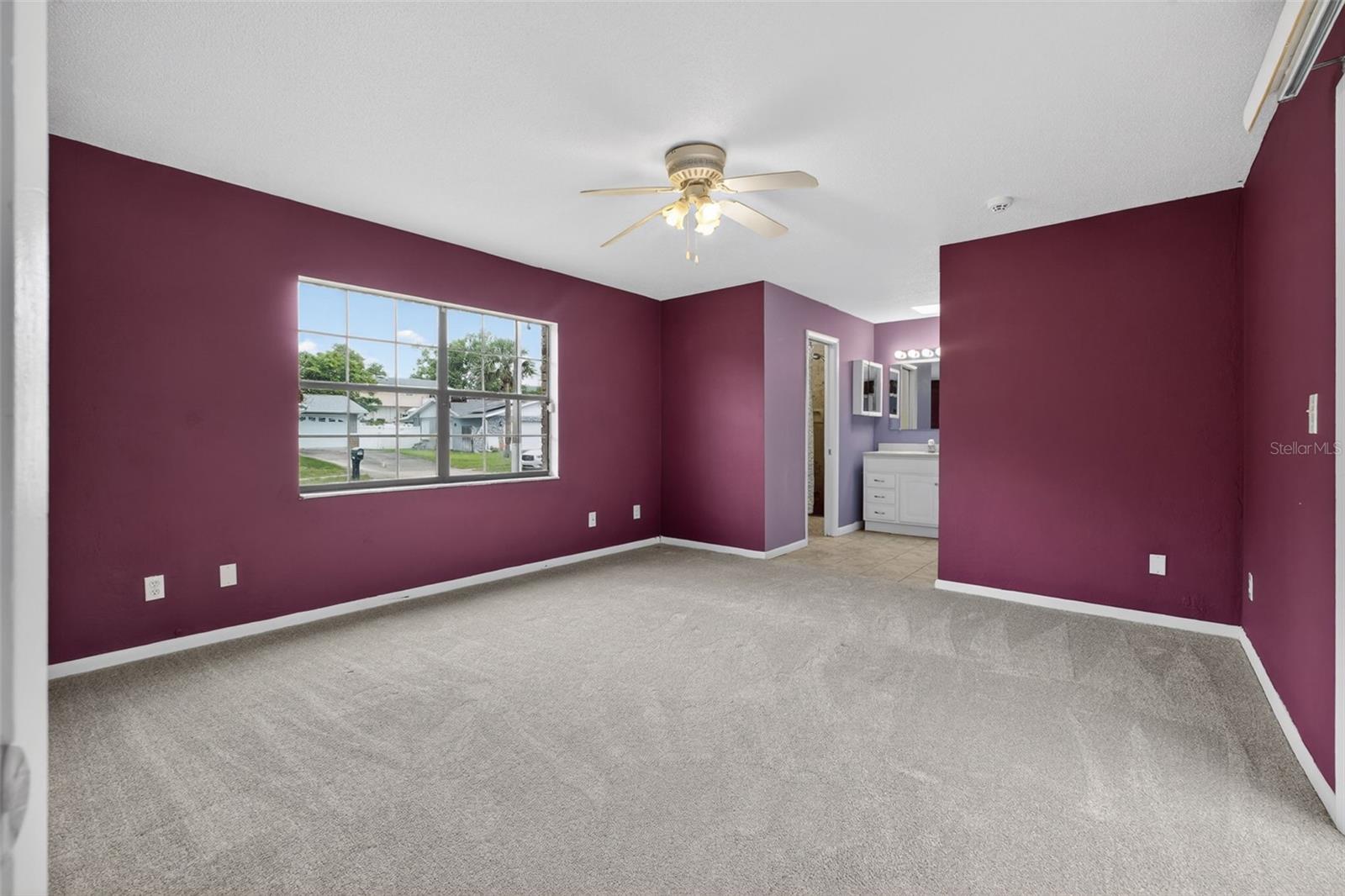 1660 E SHANGRI LA DR, DAYTONA BEACH, FL, 32119