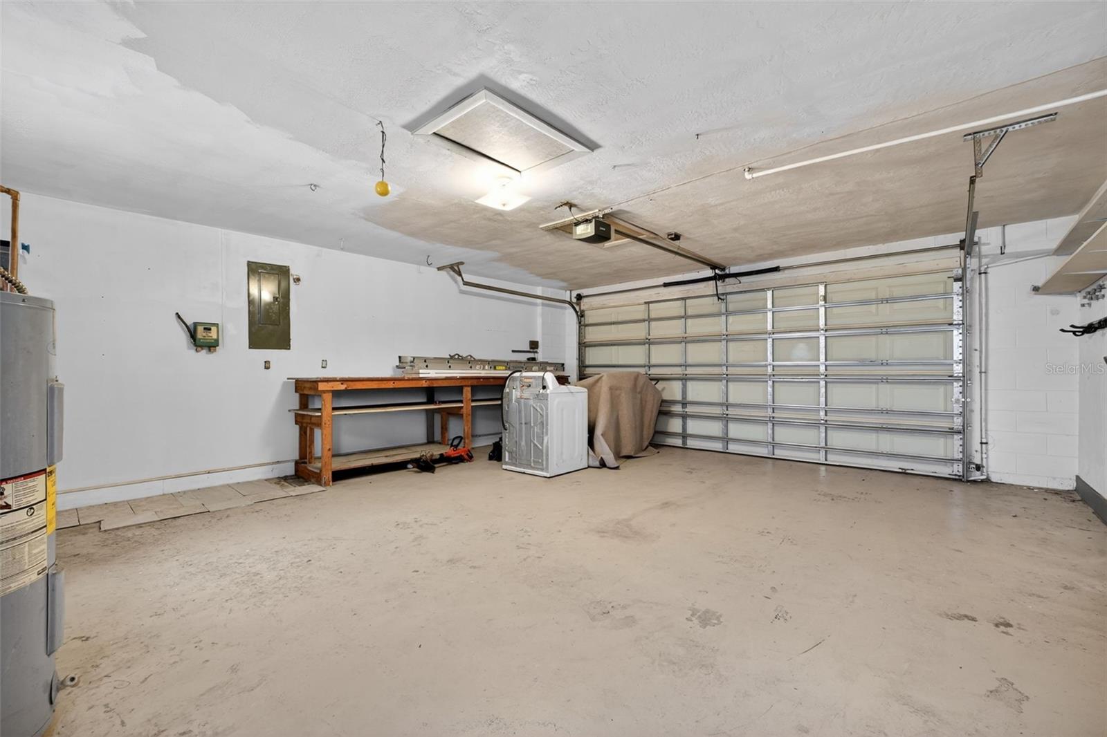 1660 E SHANGRI LA DR, DAYTONA BEACH, FL, 32119