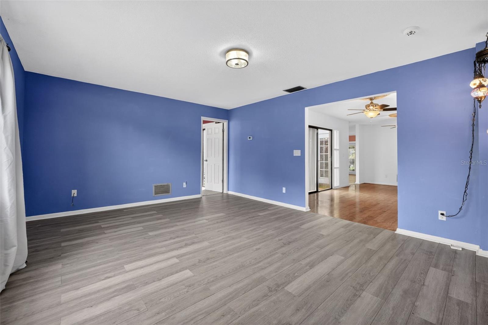 1660 E SHANGRI LA DR, DAYTONA BEACH, FL, 32119