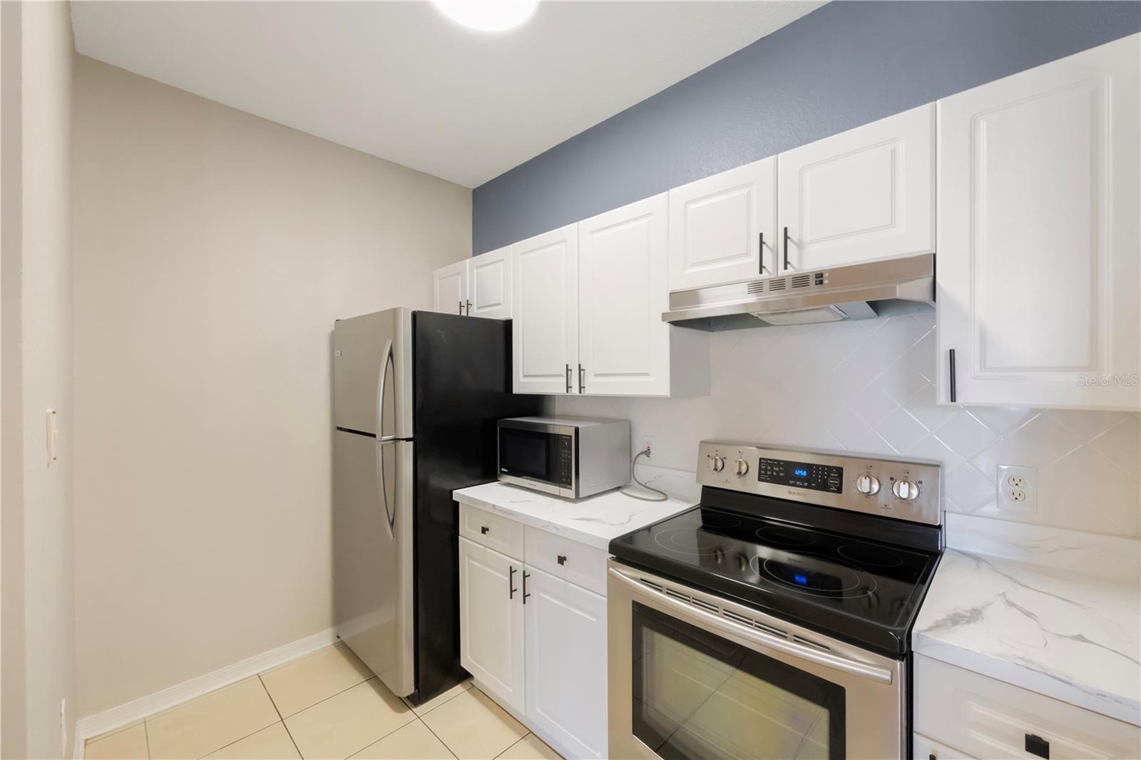 18001 RICHMOND PLACE DR #1010, TAMPA, FL, 33647