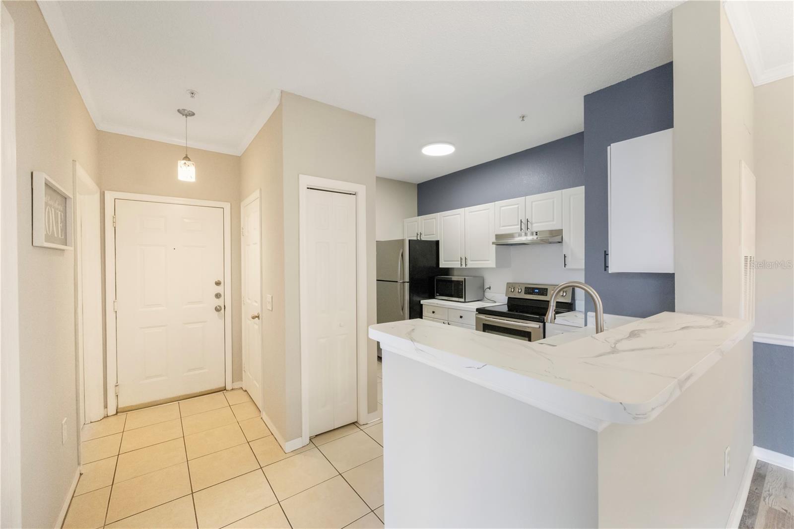 18001 RICHMOND PLACE DR #1010, TAMPA, FL, 33647