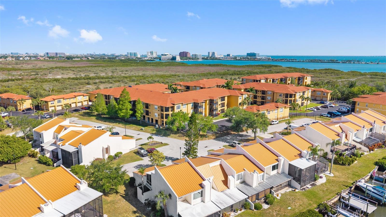 4323 BAYSIDE VILLAGE DR #105, TAMPA, FL, 33615