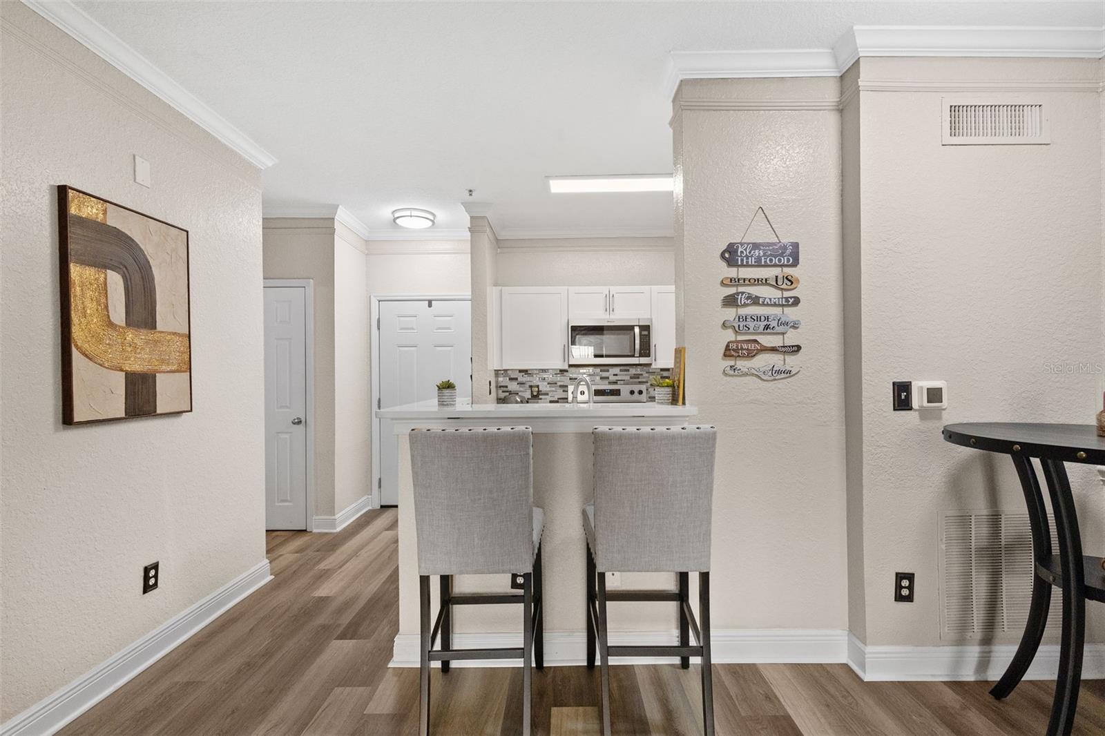 4323 BAYSIDE VILLAGE DR #105, TAMPA, FL, 33615