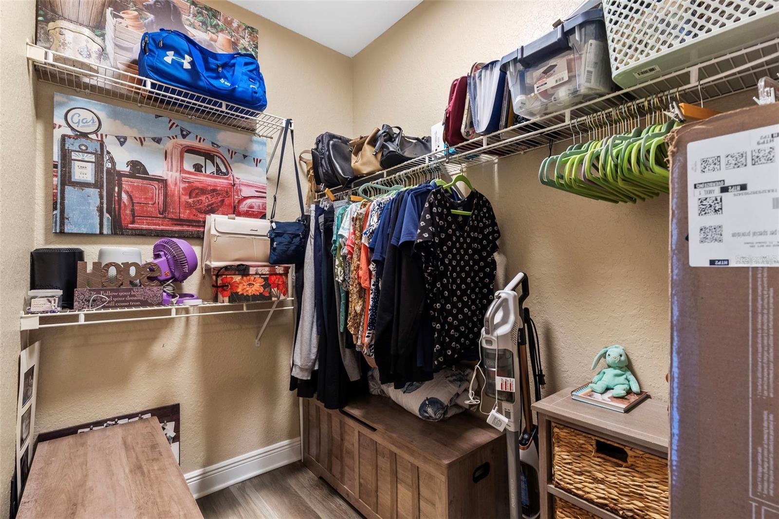 4323 BAYSIDE VILLAGE DR #105, TAMPA, FL, 33615