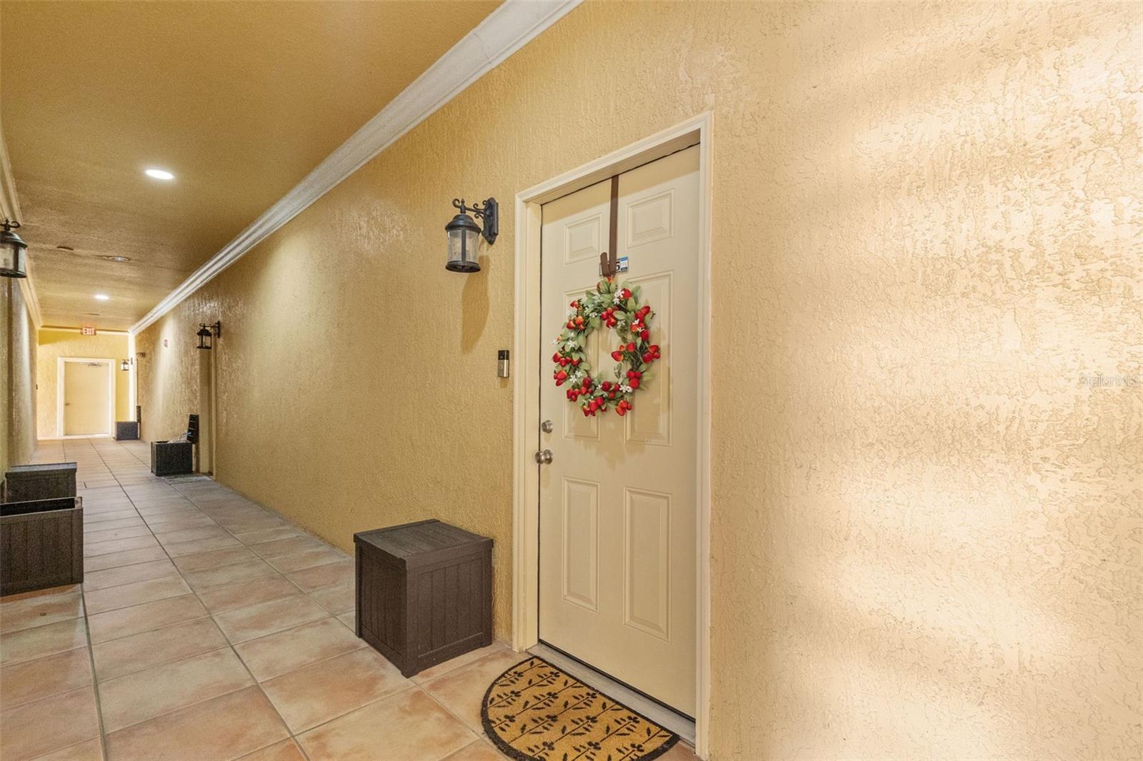 4323 BAYSIDE VILLAGE DR #105, TAMPA, FL, 33615