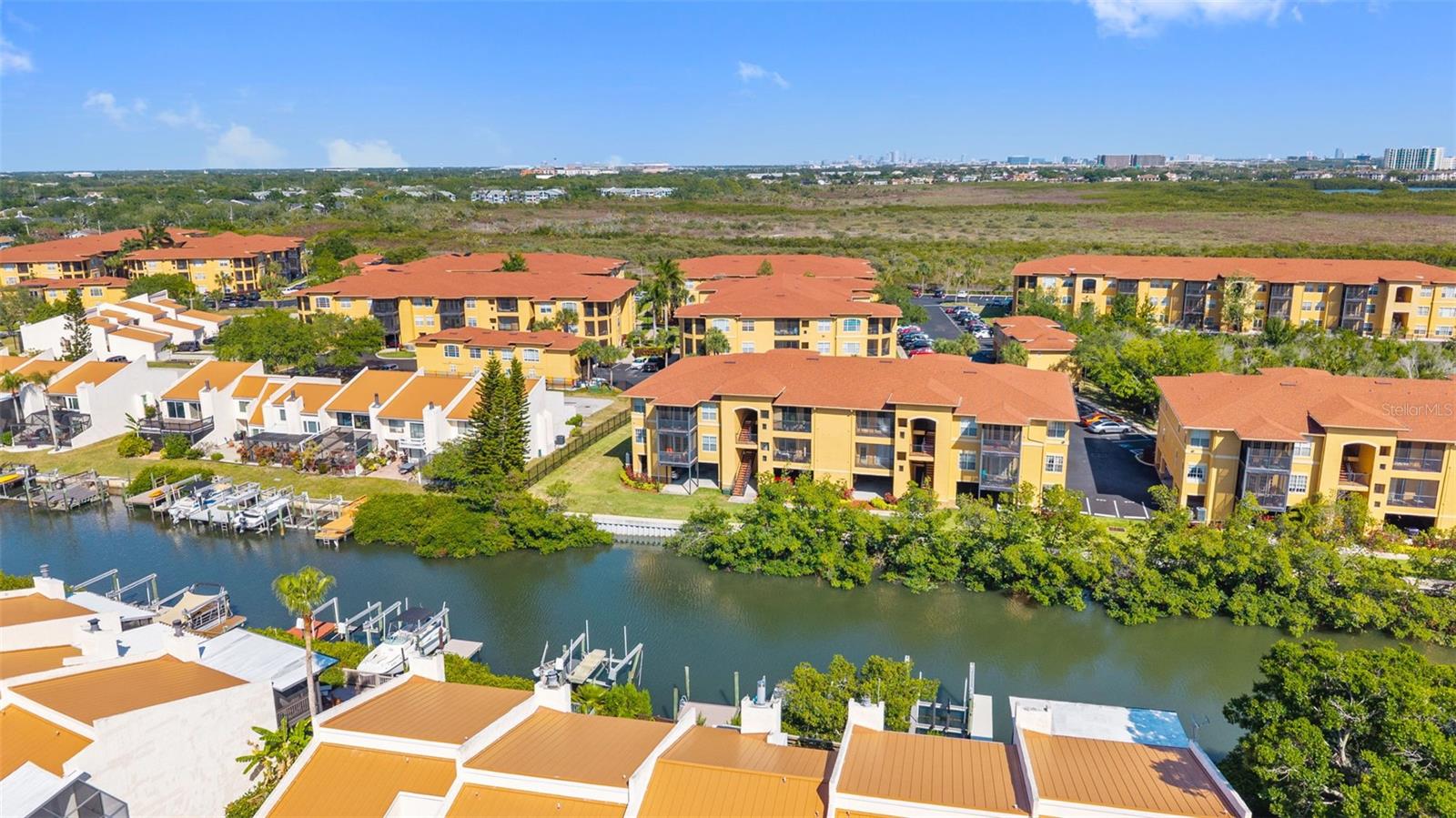 4323 BAYSIDE VILLAGE DR #105, TAMPA, FL, 33615