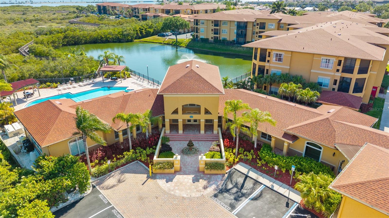 4323 BAYSIDE VILLAGE DR #105, TAMPA, FL, 33615