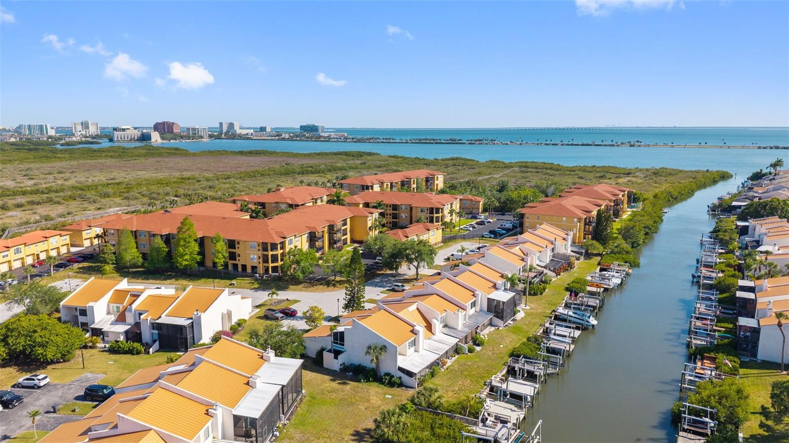 4323 BAYSIDE VILLAGE DR #105, TAMPA, FL, 33615