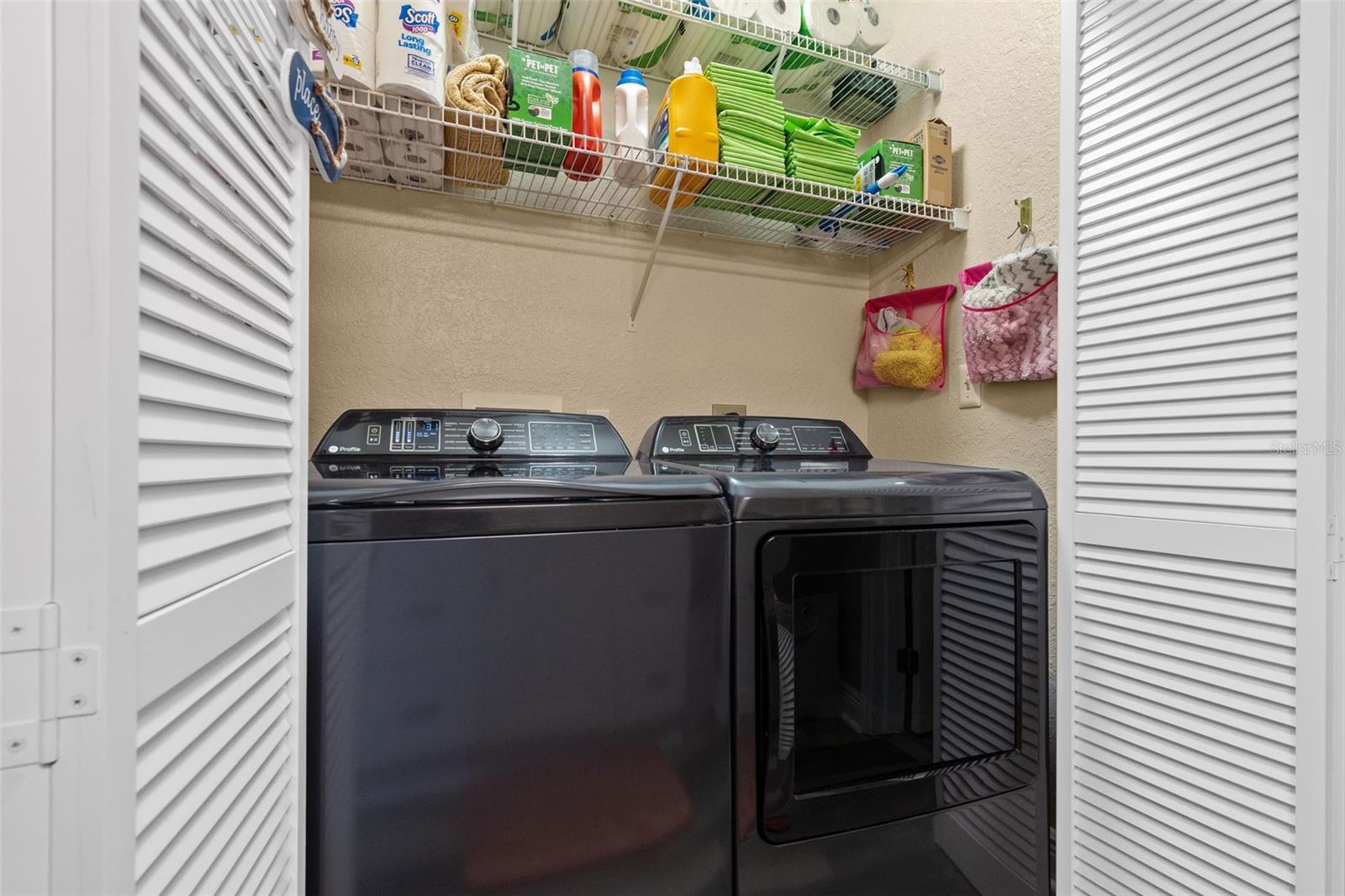 4323 BAYSIDE VILLAGE DR #105, TAMPA, FL, 33615