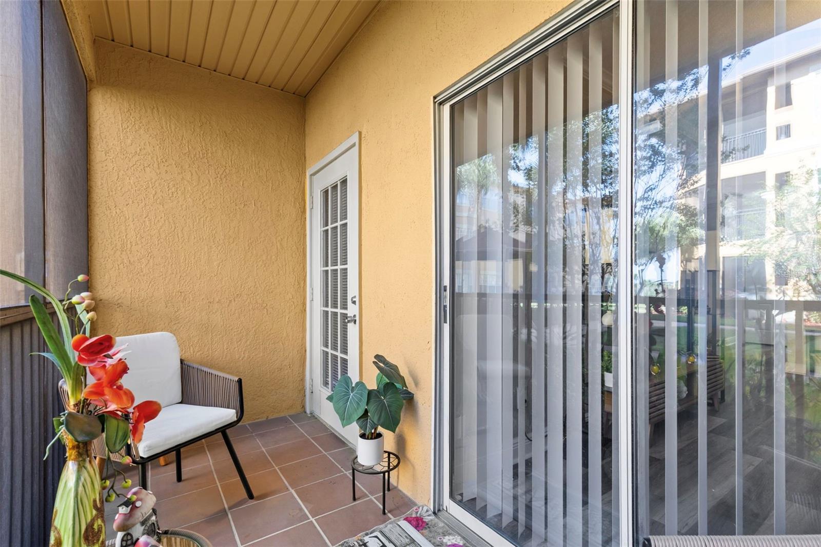 4323 BAYSIDE VILLAGE DR #105, TAMPA, FL, 33615