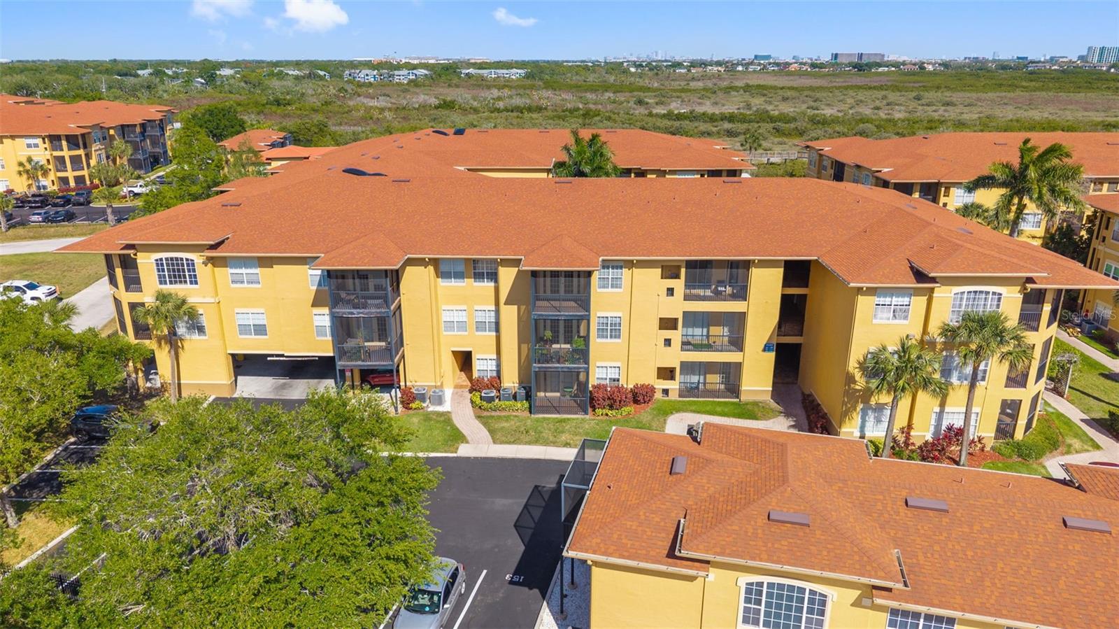 4323 BAYSIDE VILLAGE DR #105, TAMPA, FL, 33615