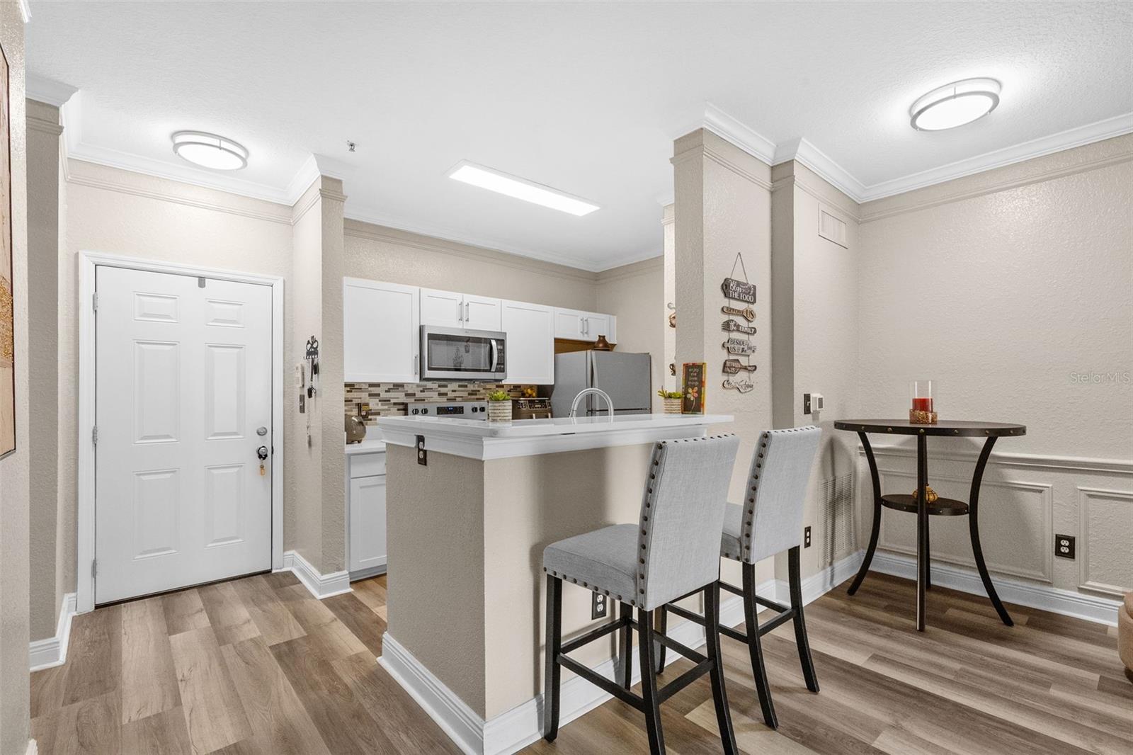 4323 BAYSIDE VILLAGE DR #105, TAMPA, FL, 33615