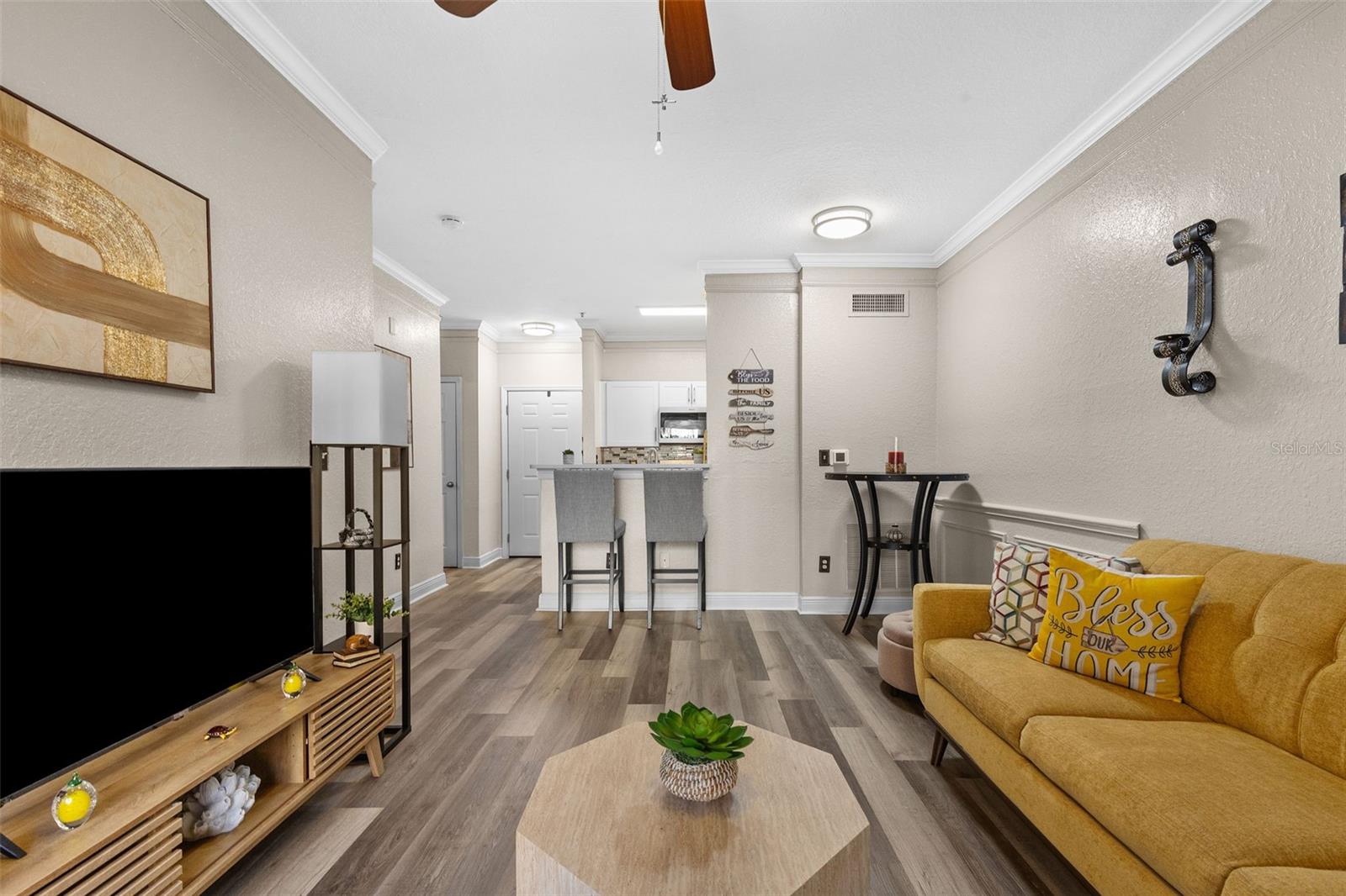 4323 BAYSIDE VILLAGE DR #105, TAMPA, FL, 33615