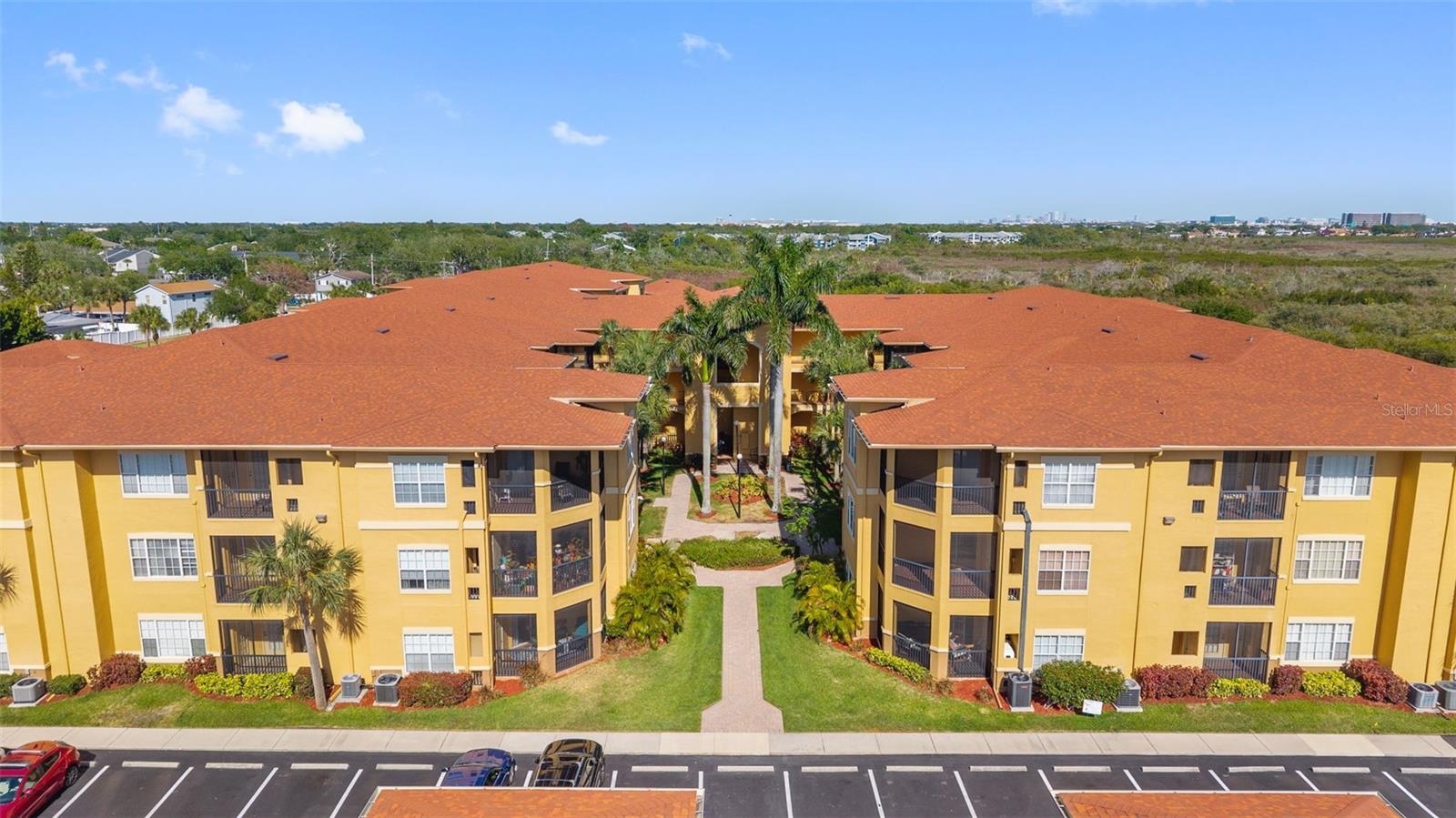 4323 BAYSIDE VILLAGE DR #105, TAMPA, FL, 33615