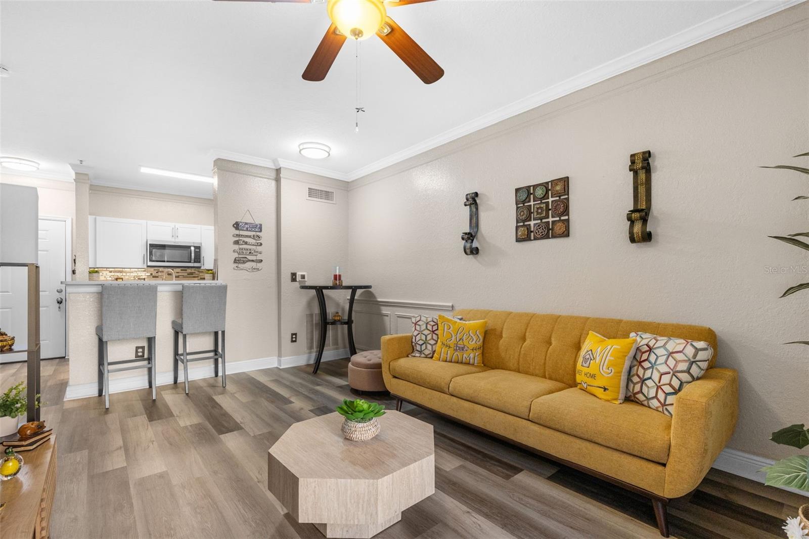 4323 BAYSIDE VILLAGE DR #105, TAMPA, FL, 33615