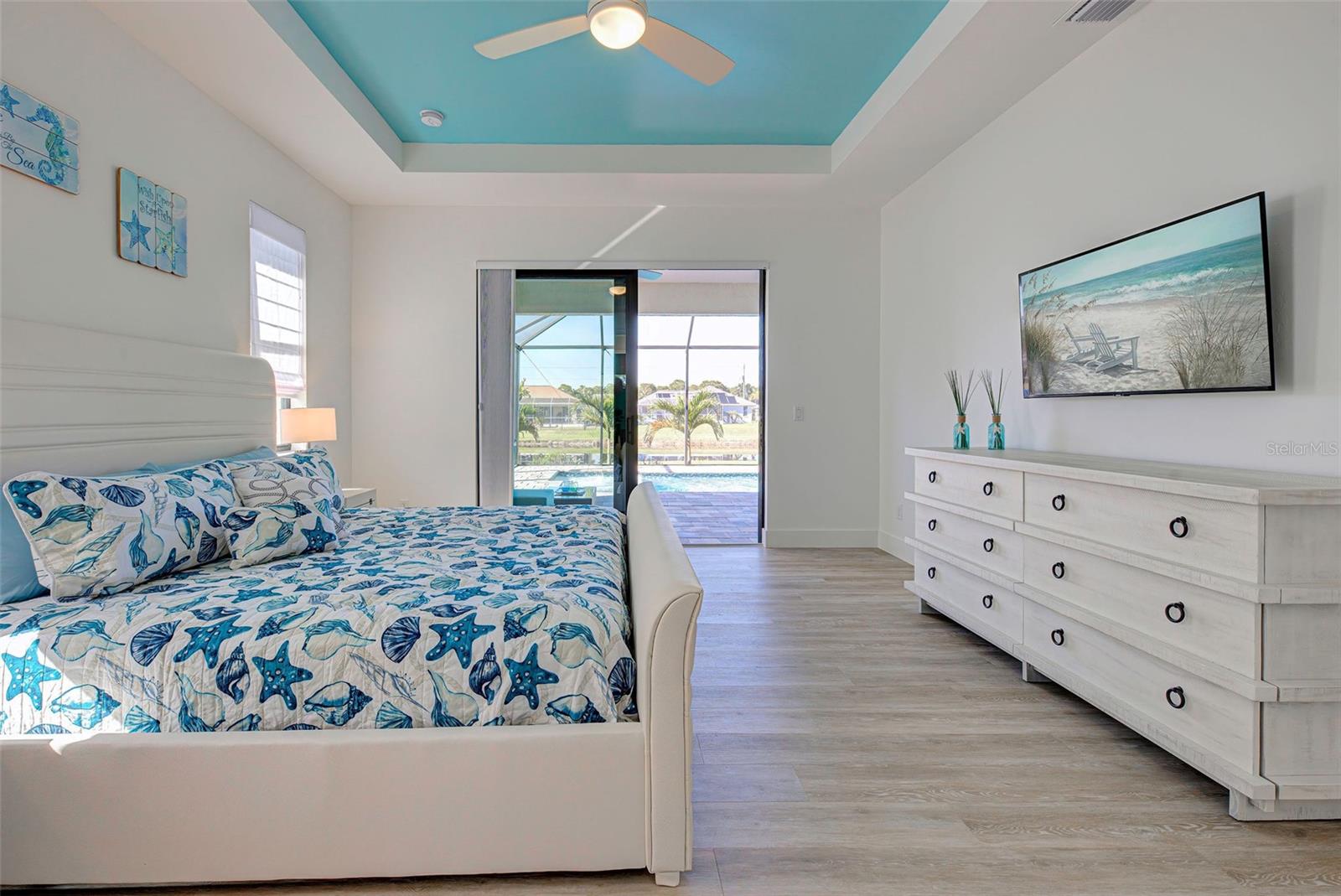 1082 BOUNDARY BLVD, ROTONDA WEST, FL, 33947