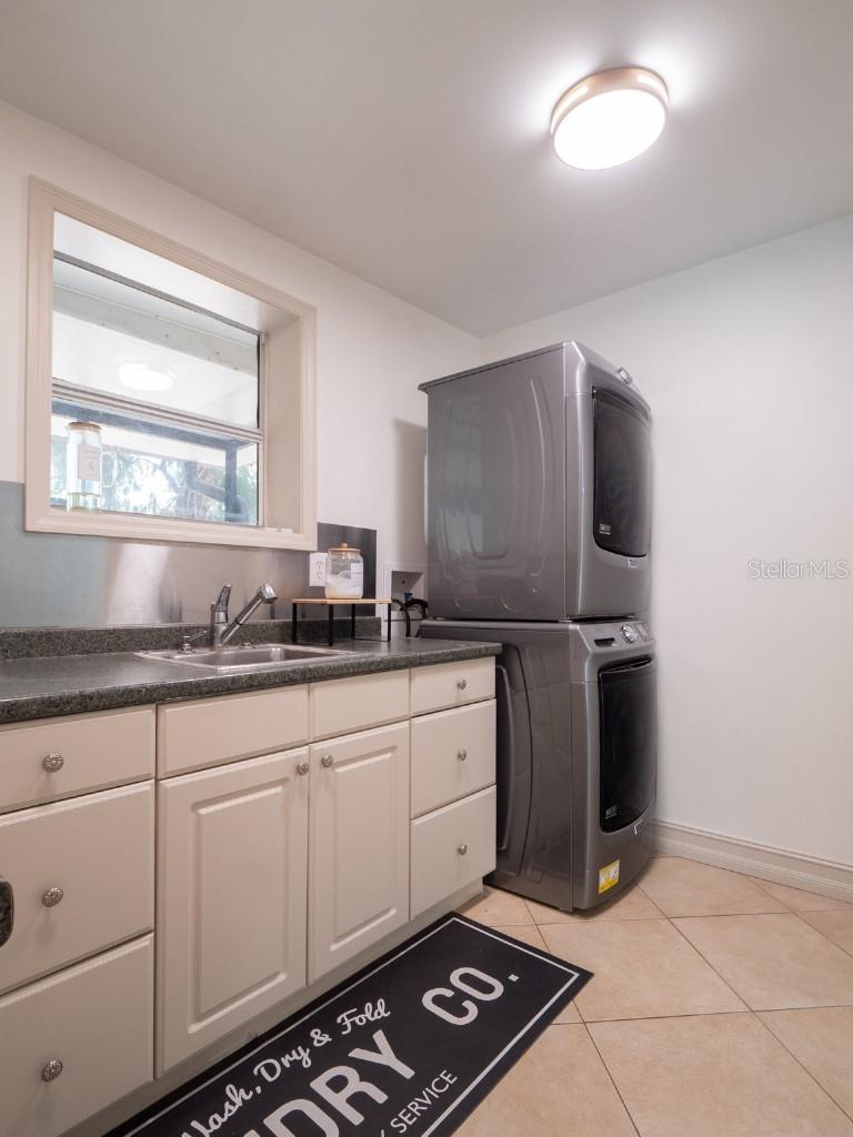 403 E CAROLINA AVE, PLANT CITY, FL, 33563