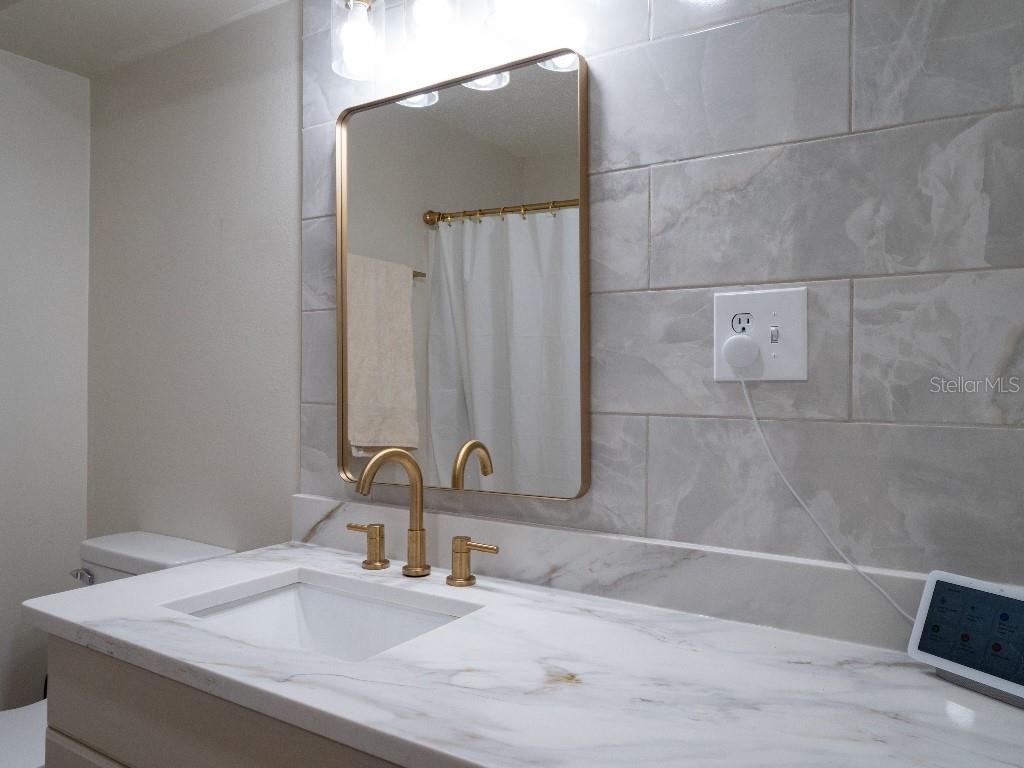 403 E CAROLINA AVE, PLANT CITY, FL, 33563