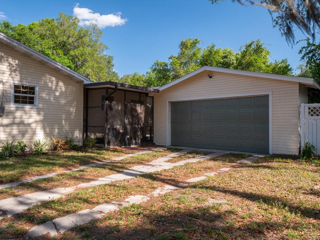 403 E CAROLINA AVE, PLANT CITY, FL, 33563